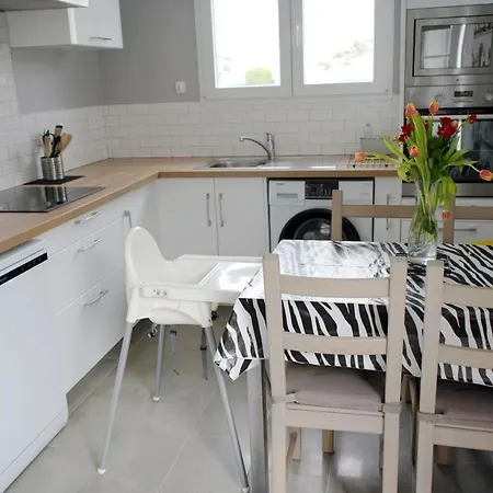 Hébergement de vacances Maison Pour 4 Personnes à 300 M De L'océan *